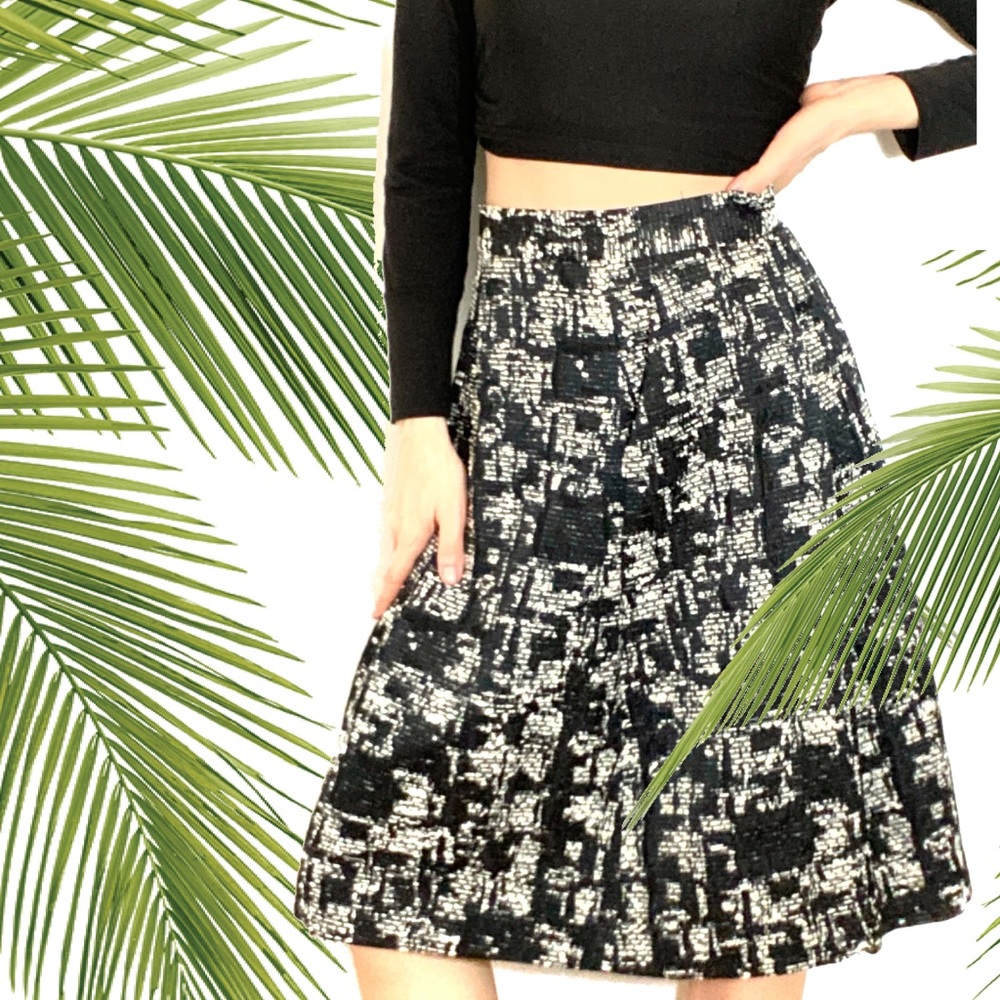 Black and white bouclé a-line skirt
